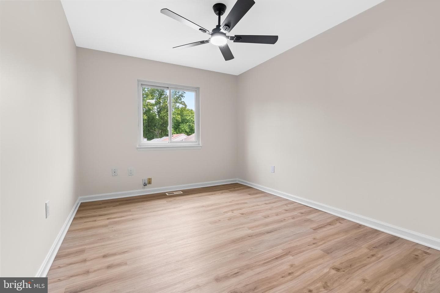 15732 Millbrook Ln # 79 photo 34