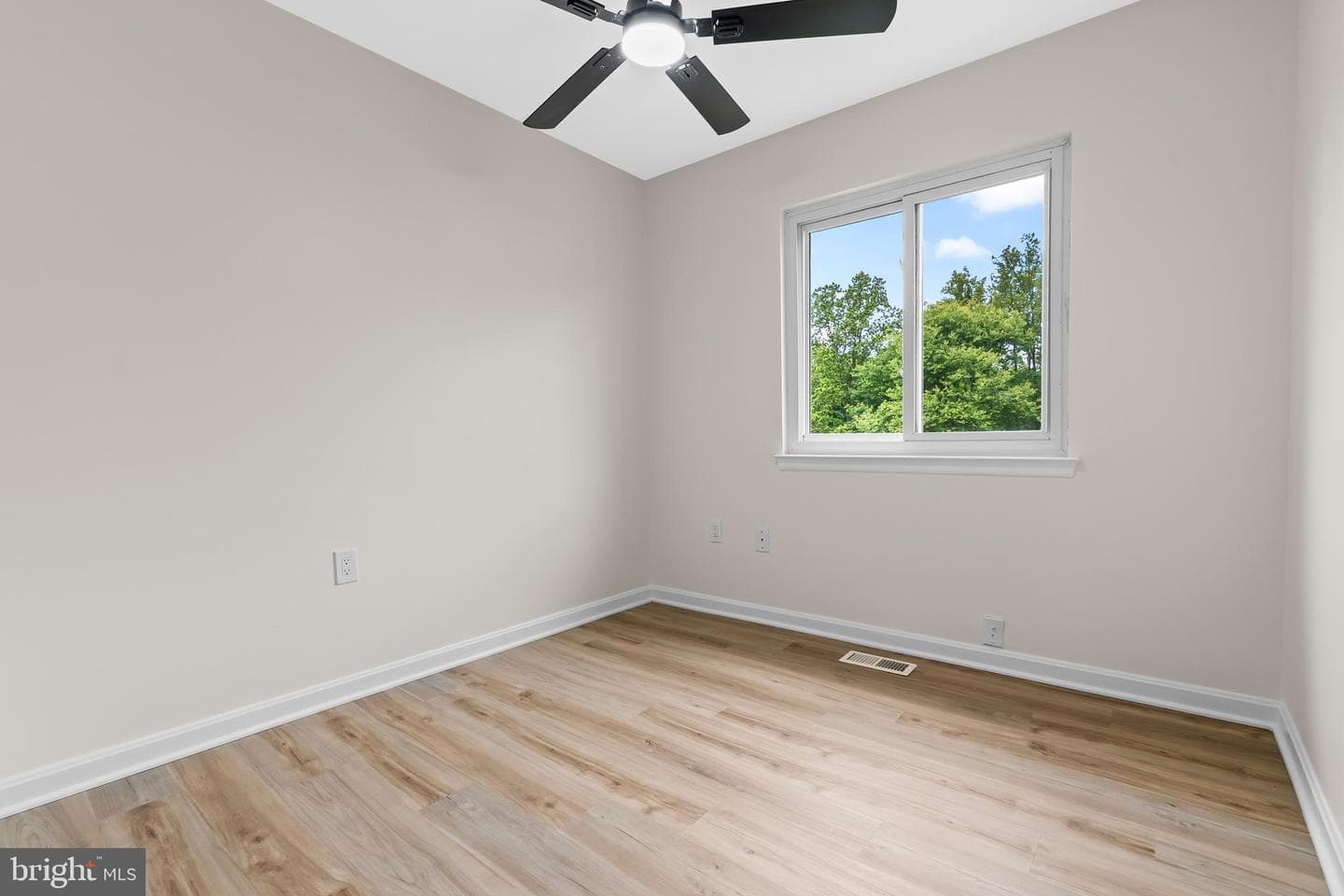 15732 Millbrook Ln # 79 photo 39