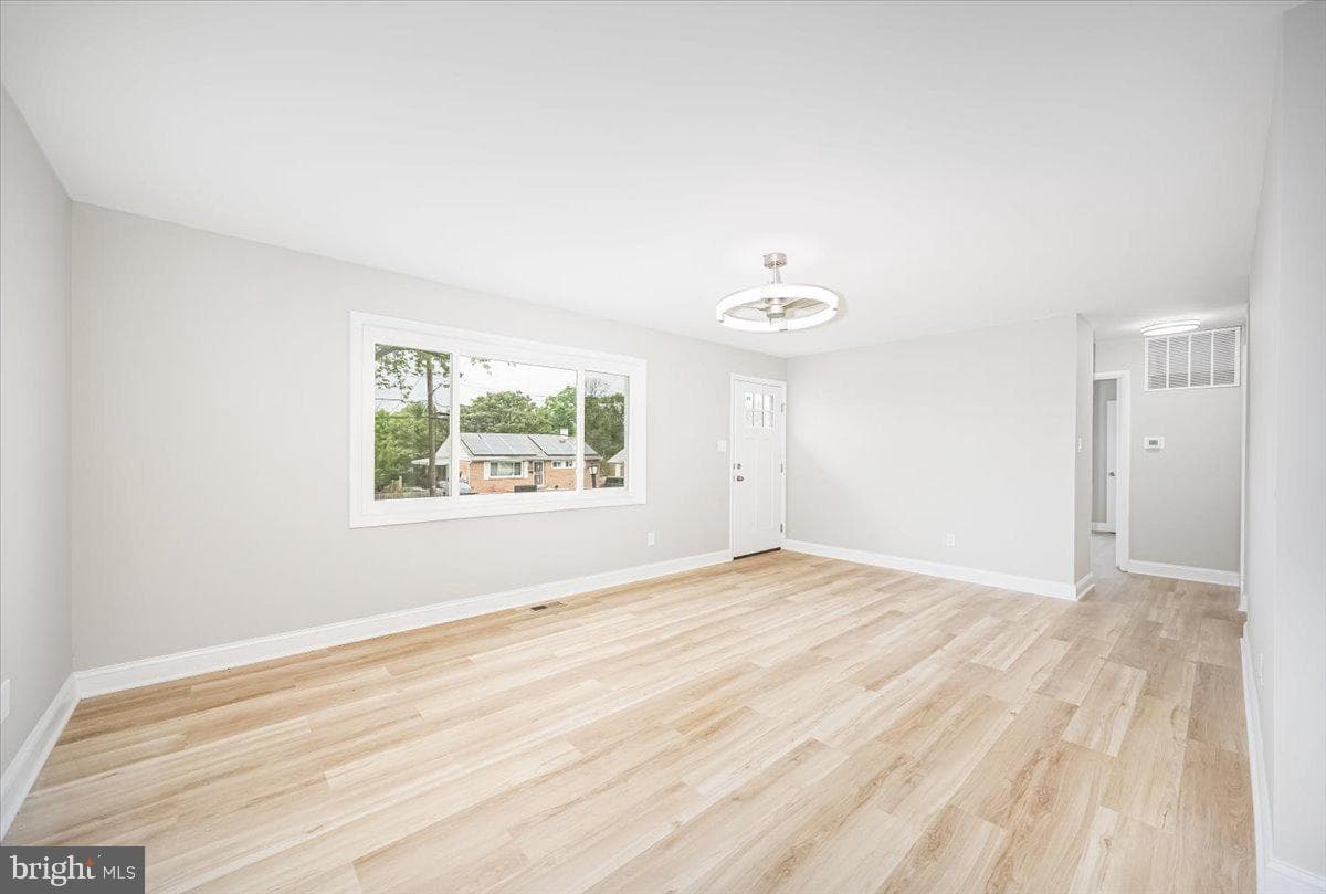 4865 66th Avenue photo 3
