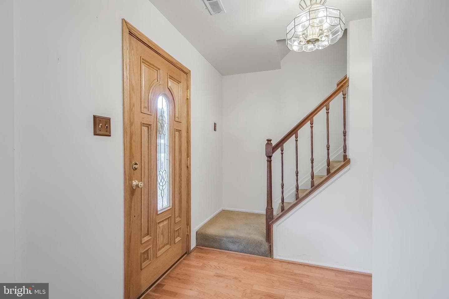 15802 Alameda Drive photo 2