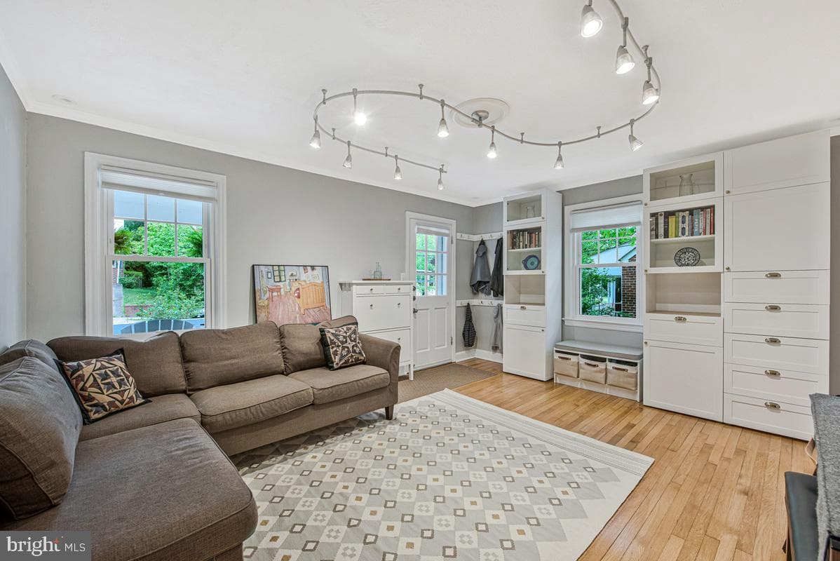 4205 Longfellow Street photo 7