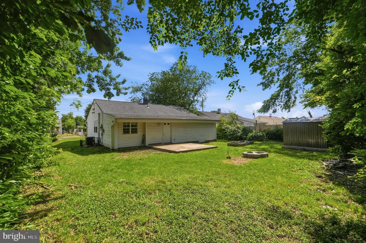 1100 Elkhart Street photo 21