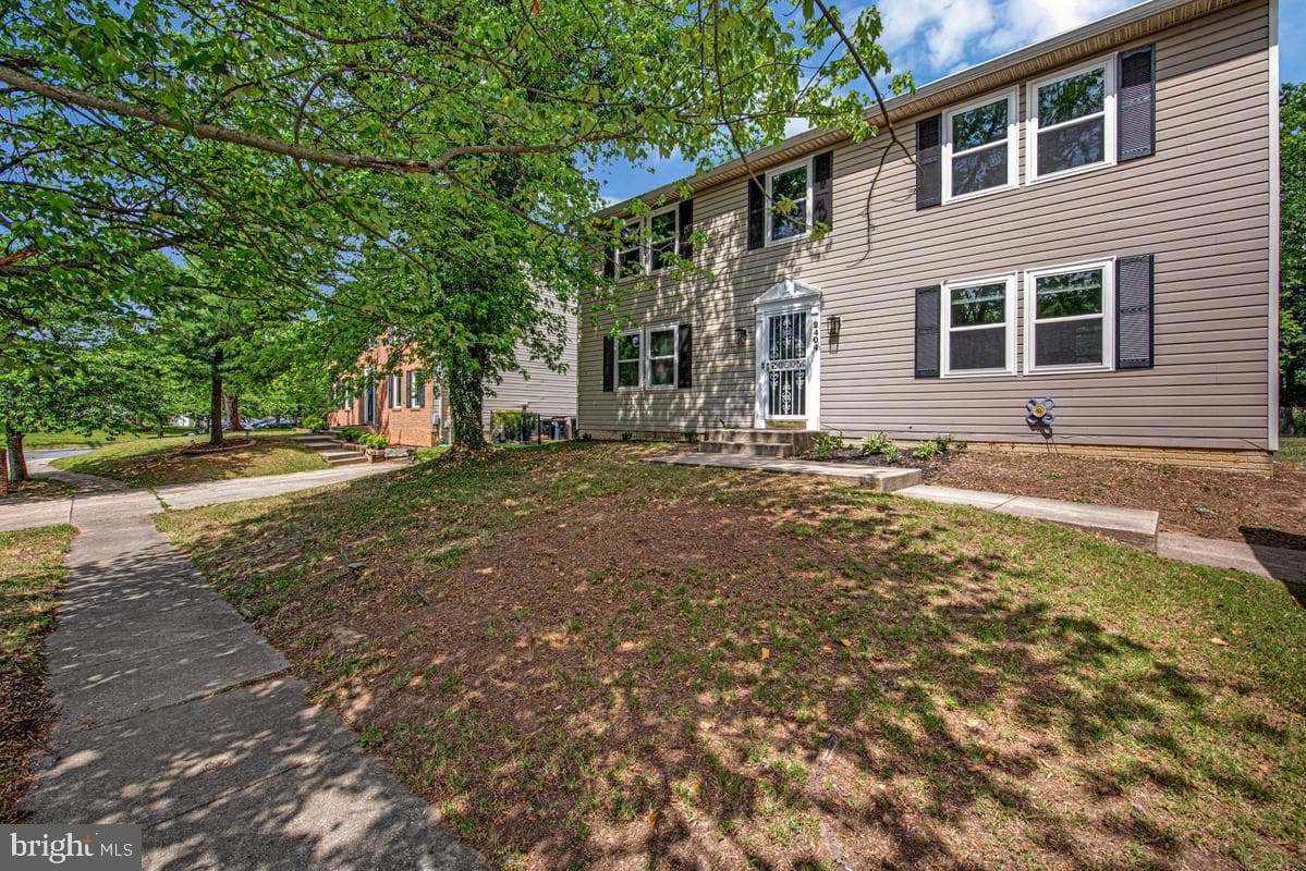 2404 Old Brooks Drive photo 4