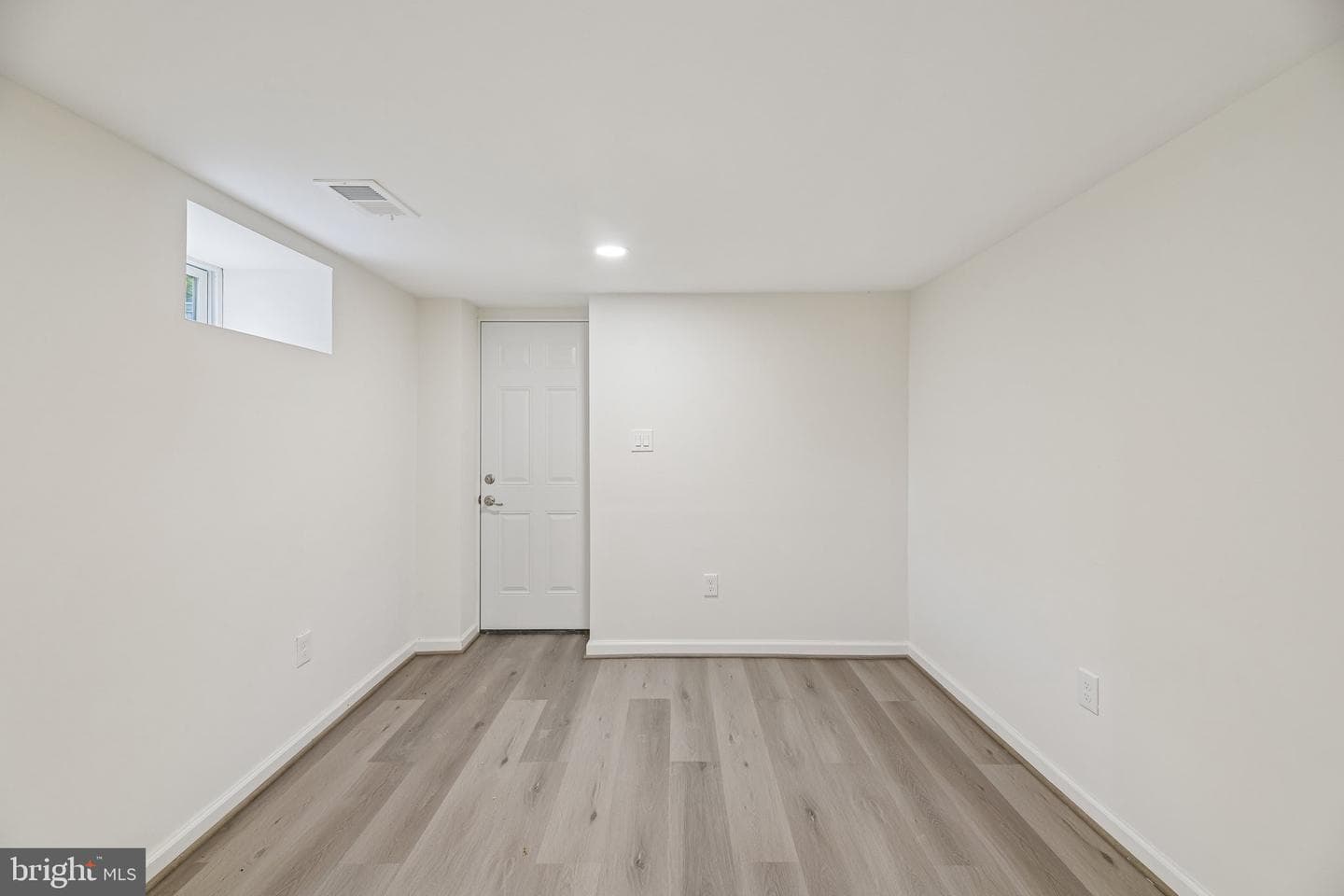6710 Pine Grove photo 30