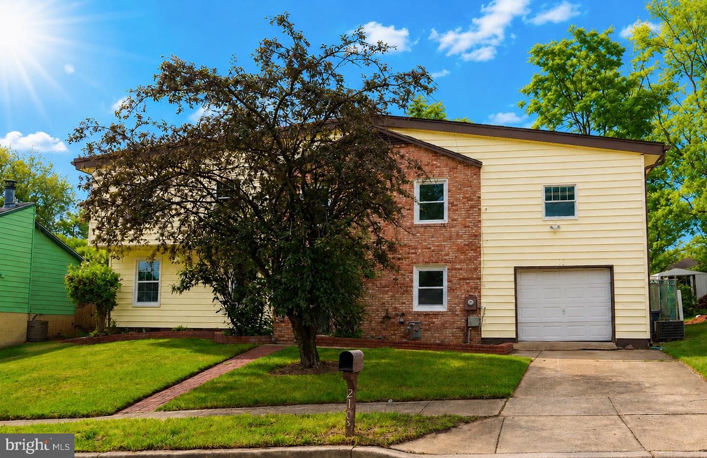 2103 Willowtree Lane