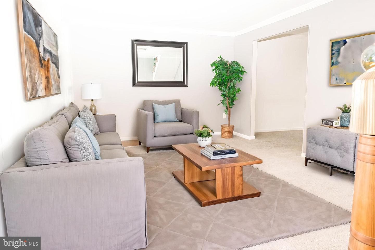 2103 Willowtree Lane photo 7