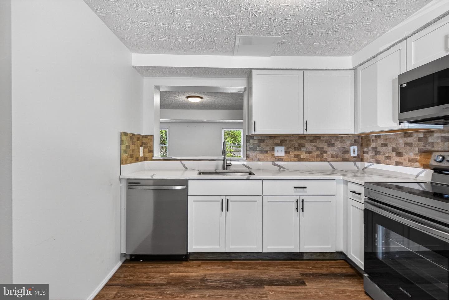 15628 Mews Court photo 6