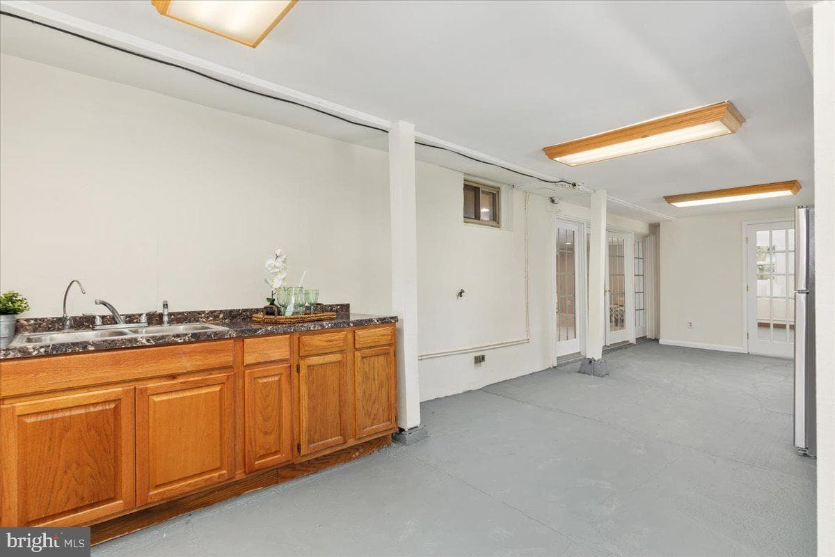 13021 Chalfont Ave photo 35