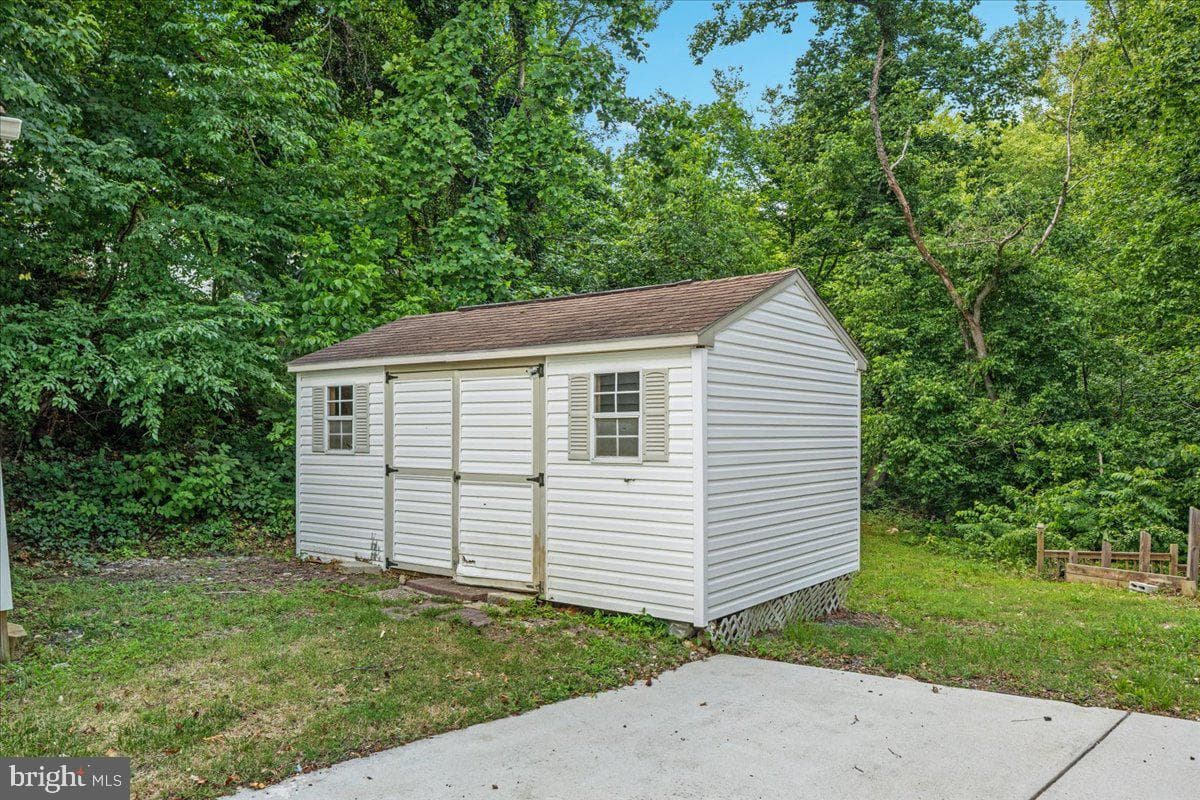 13021 Chalfont Ave photo 62