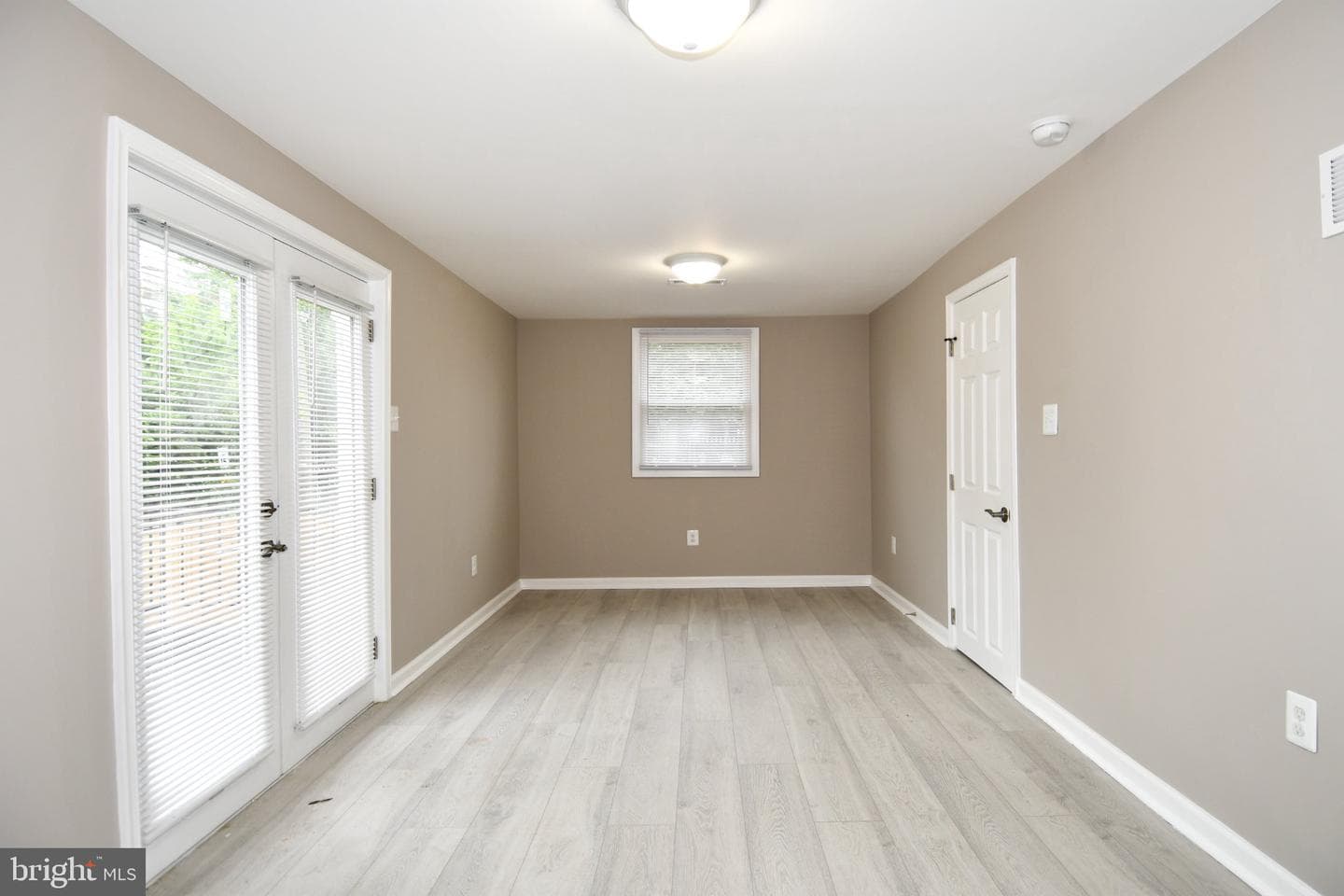 5301 Tilden Road photo 16