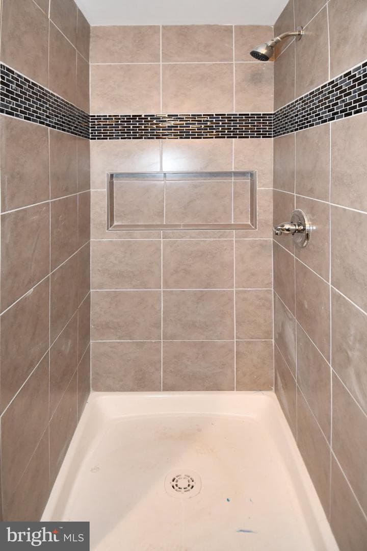 5301 Tilden Road photo 30