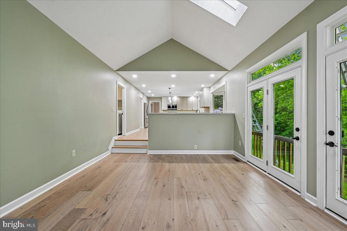 10611 Foxlake Drive photo 9