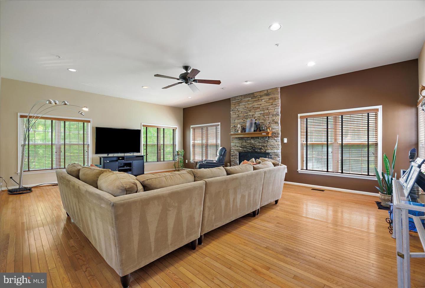 3303 Dunwood Ridge Terrace photo 24