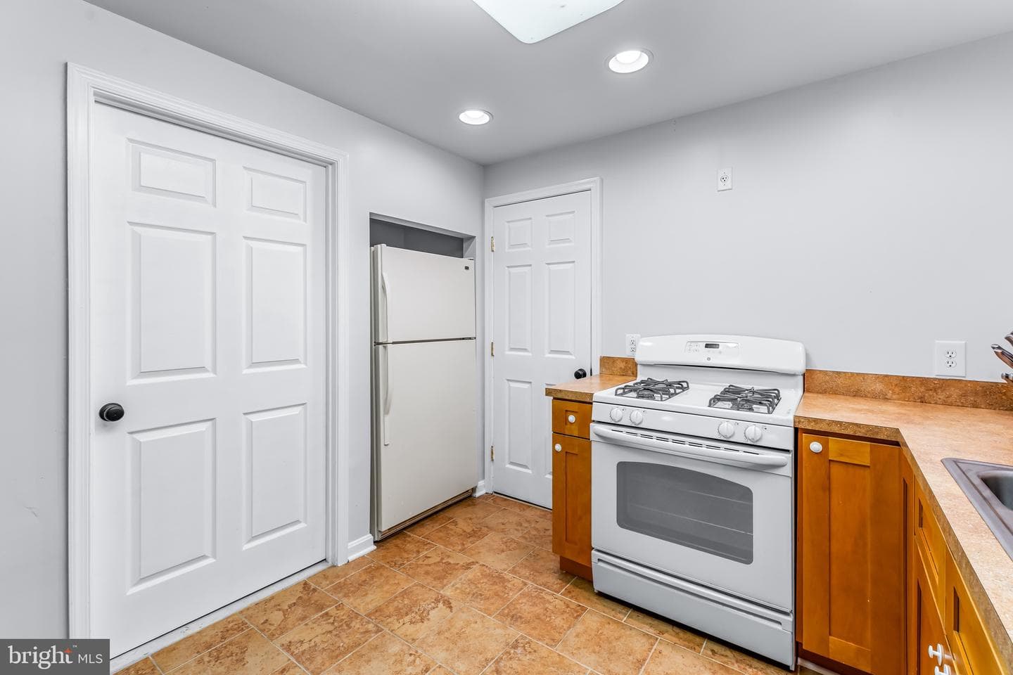 14823 Darbydale Drive photo 34