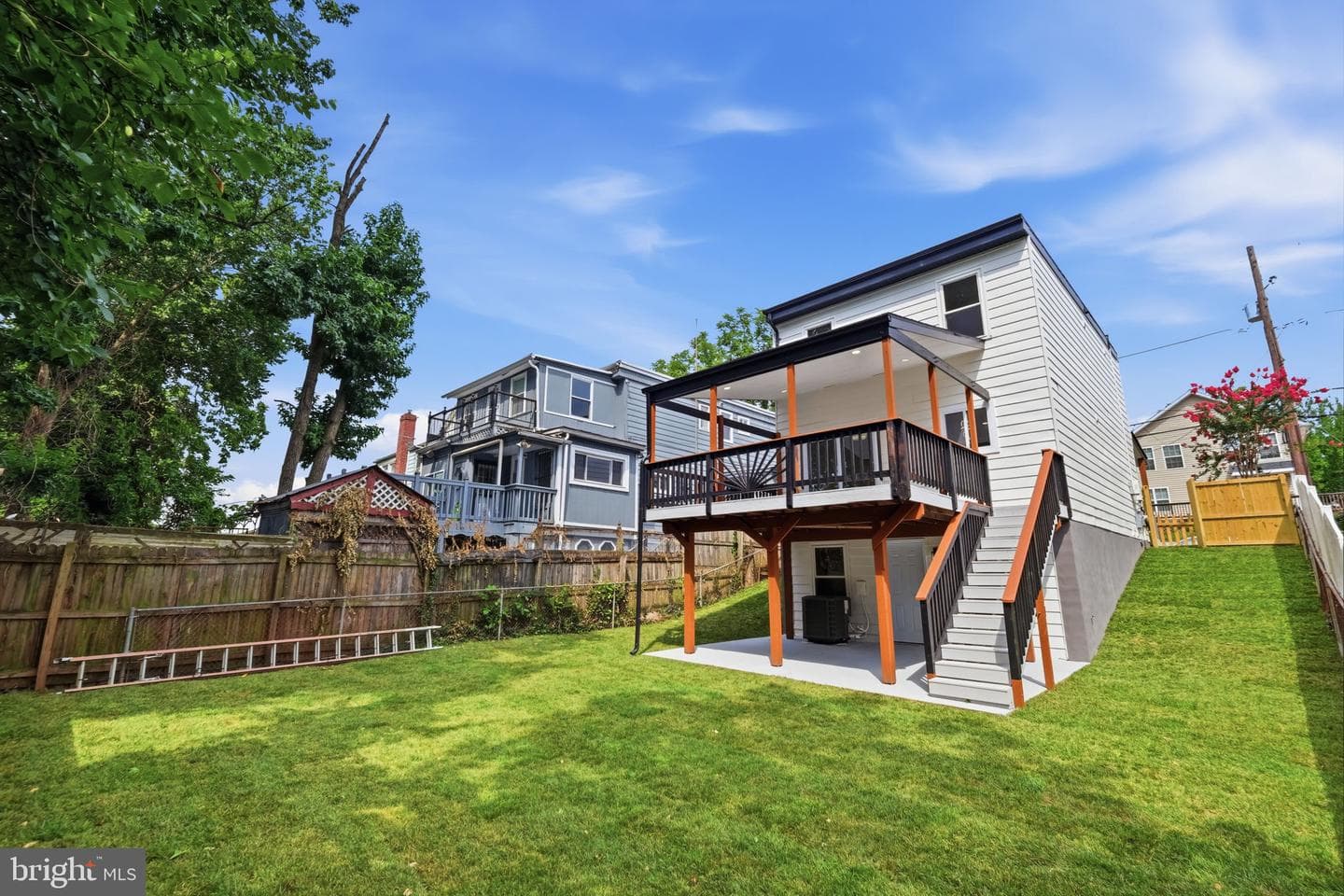 5919 Crown Street photo 34