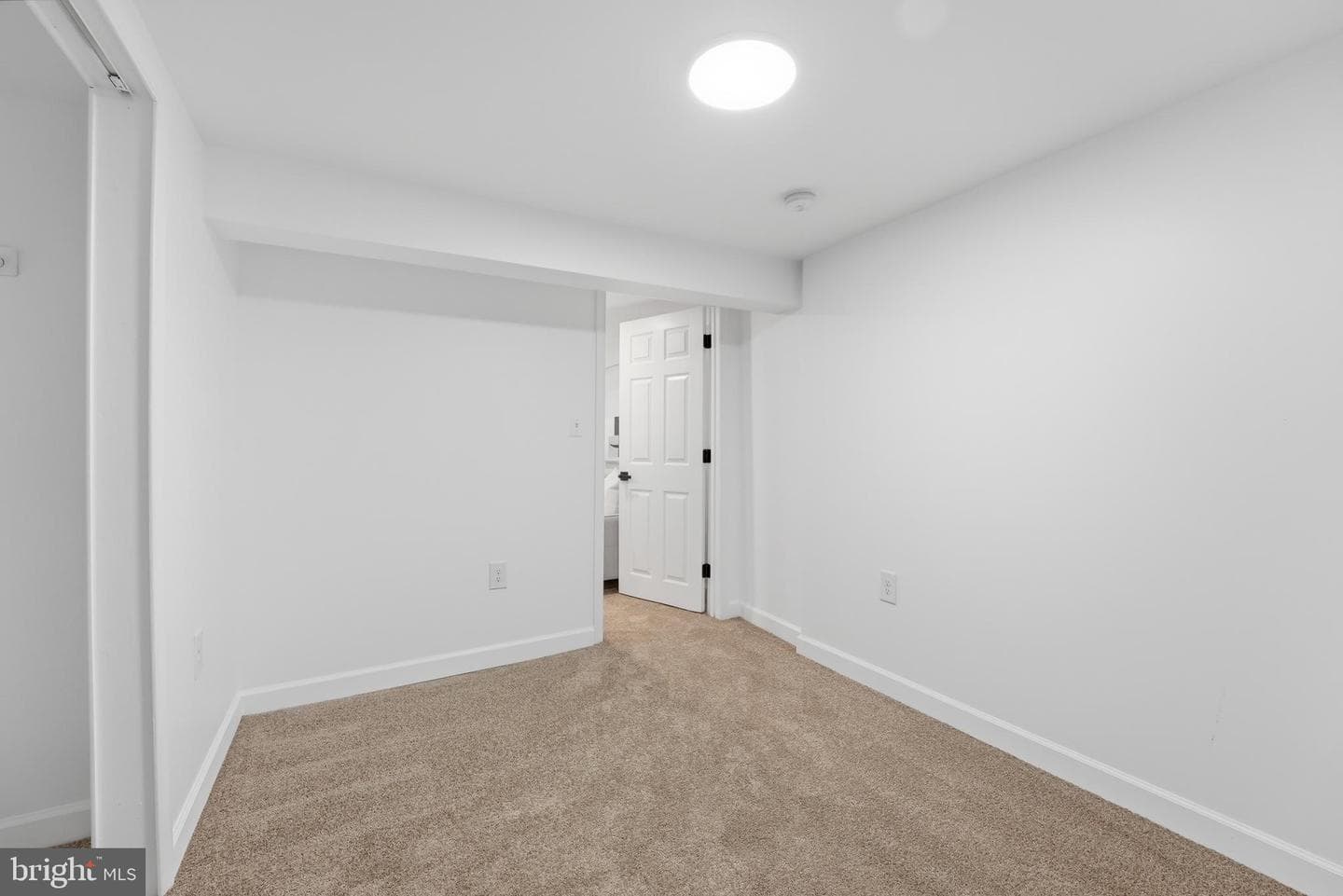 1126 Jansen Avenue photo 24