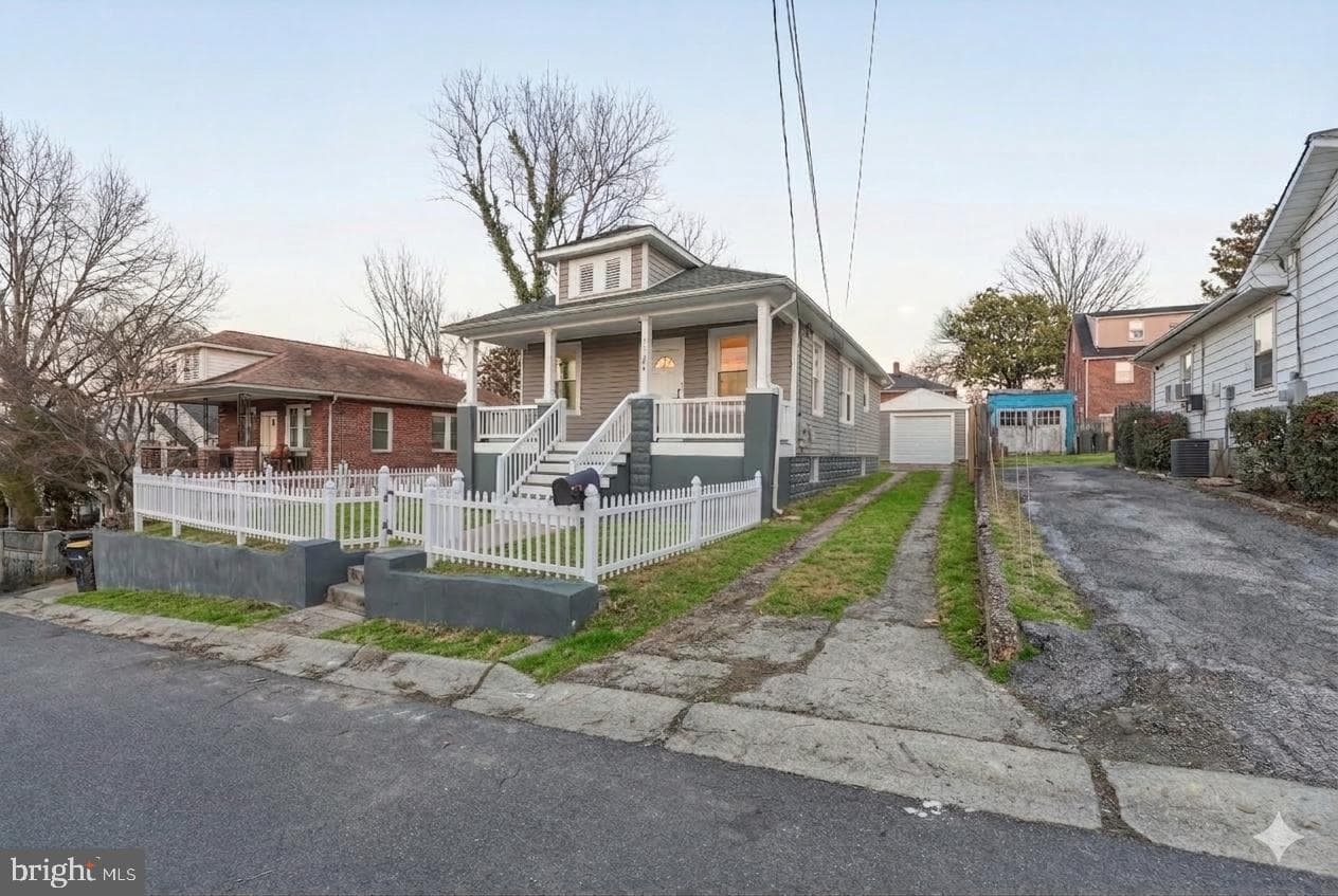 1126 Jansen Avenue photo 5