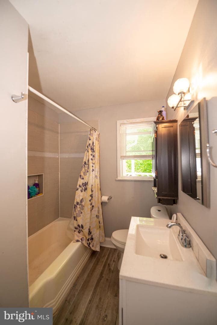 6201 Joyce Drive photo 16