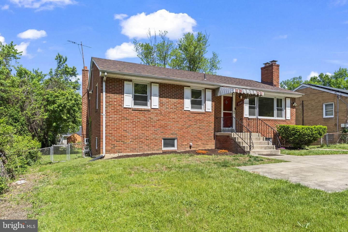 7109 Livingston Road photo 3