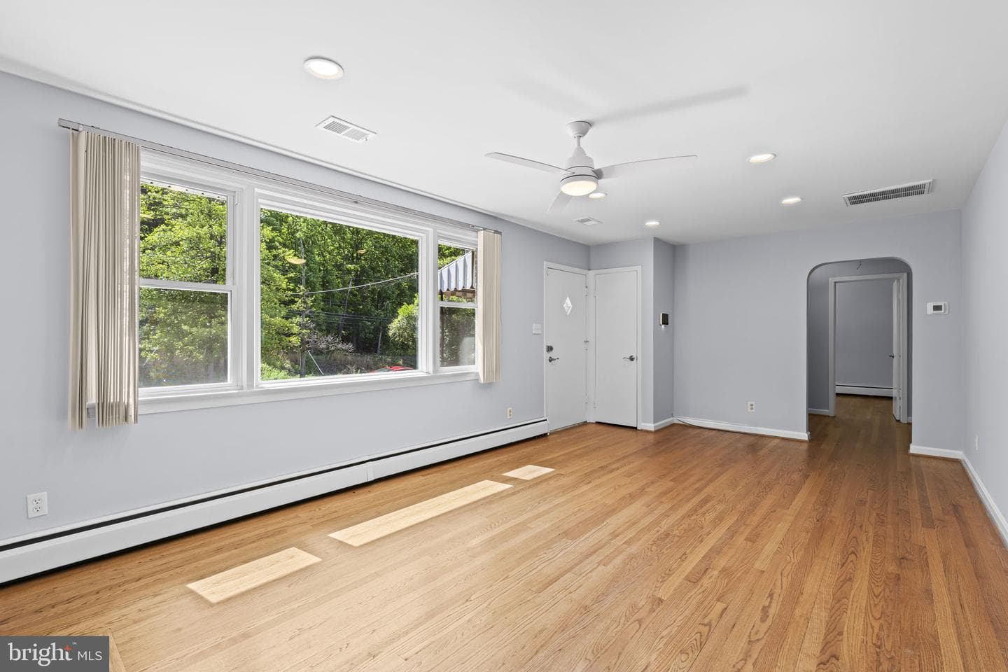 7109 Livingston Road photo 8