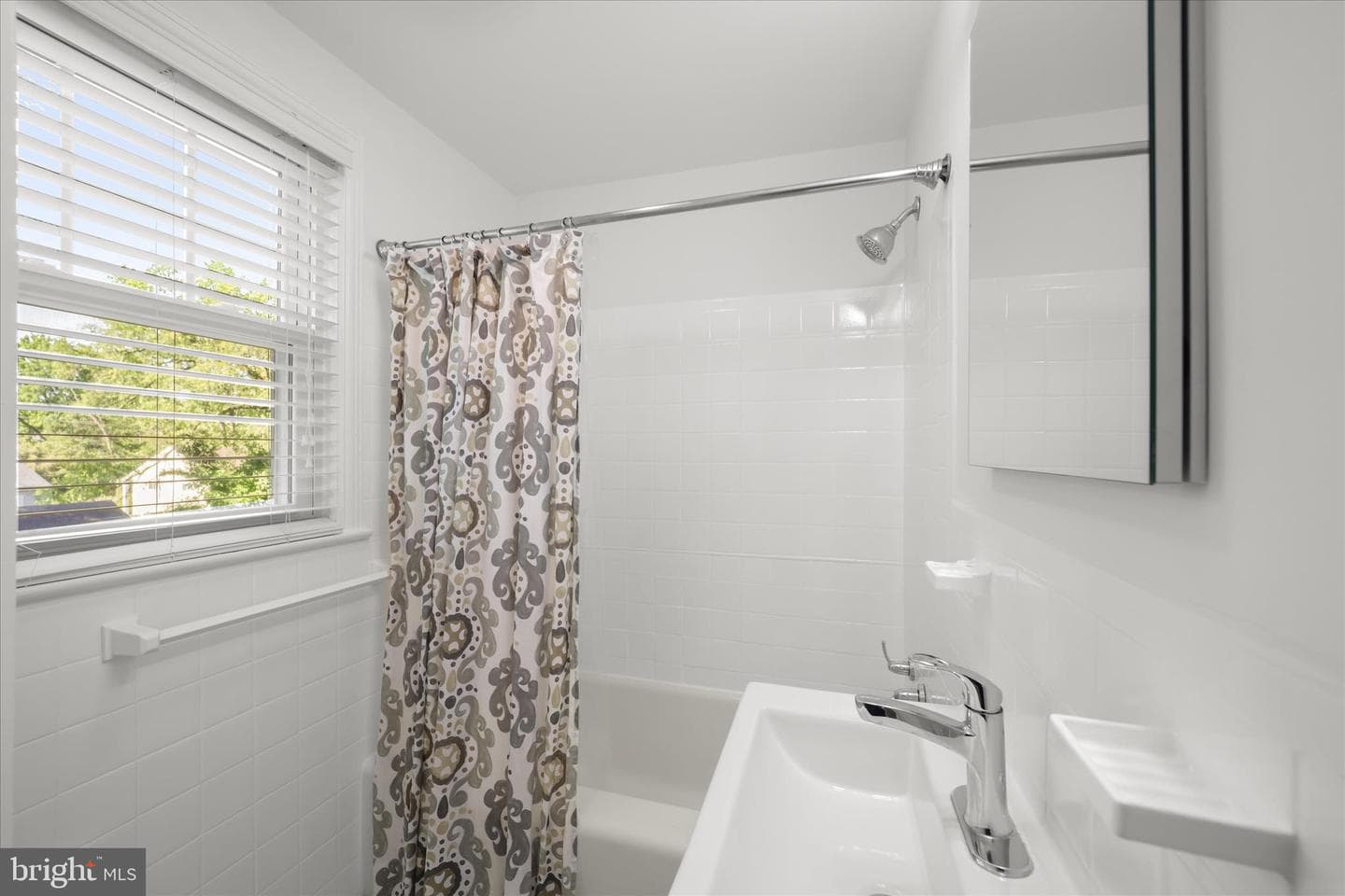 4911 Ravenswood Road photo 21