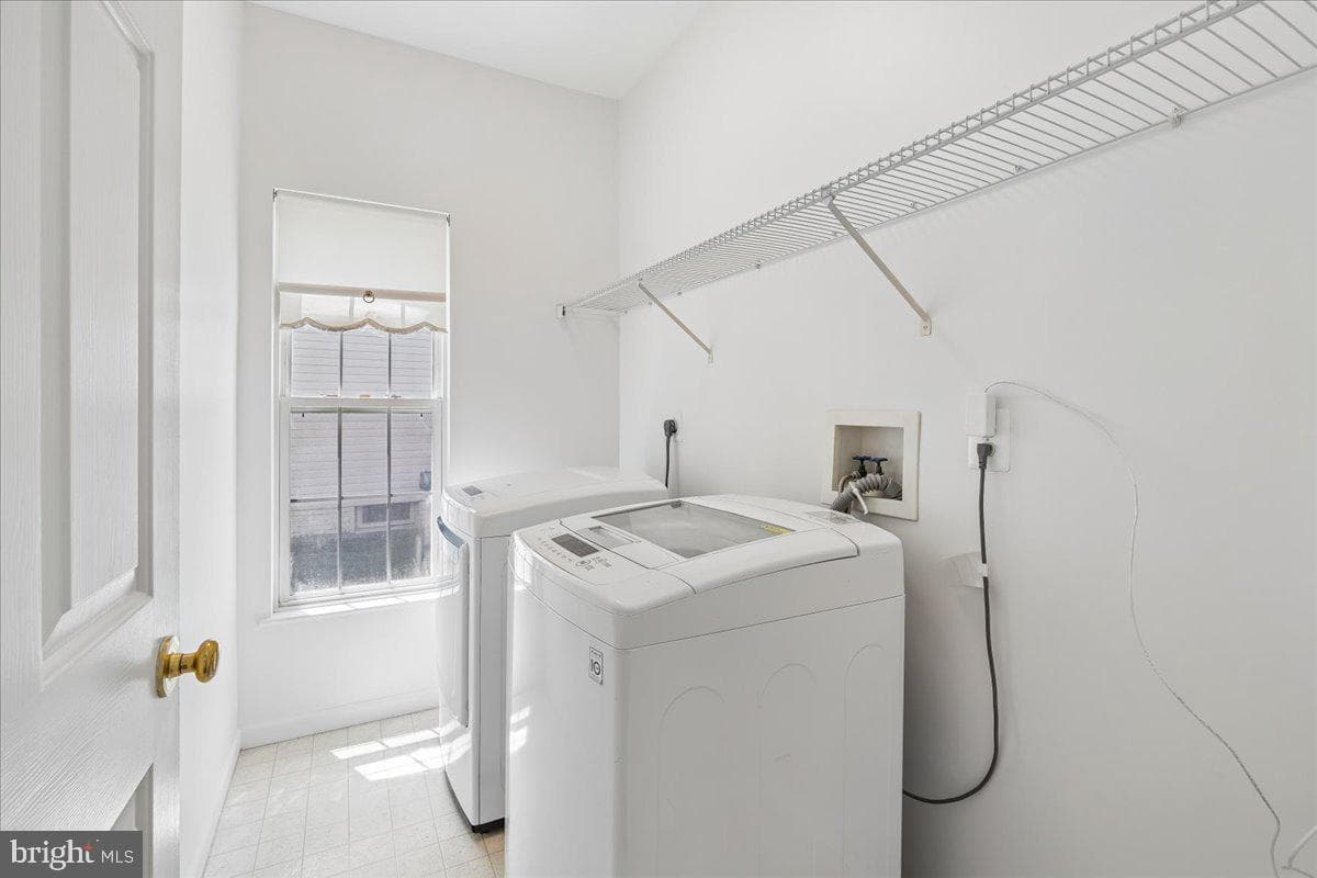 1004 Arbor Park Place photo 27