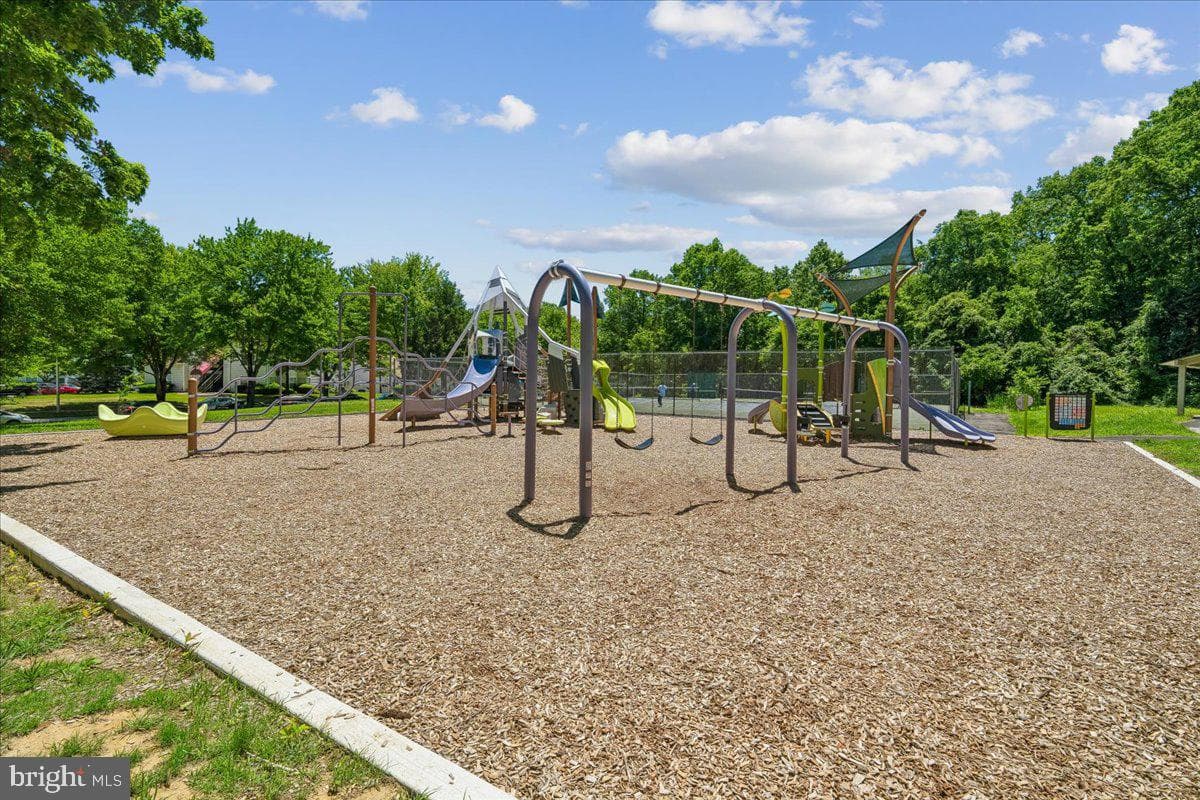 1004 Arbor Park Place photo 49