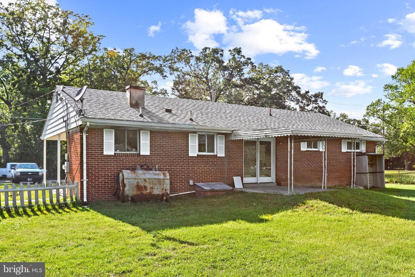 710 Farmington Road W photo 27