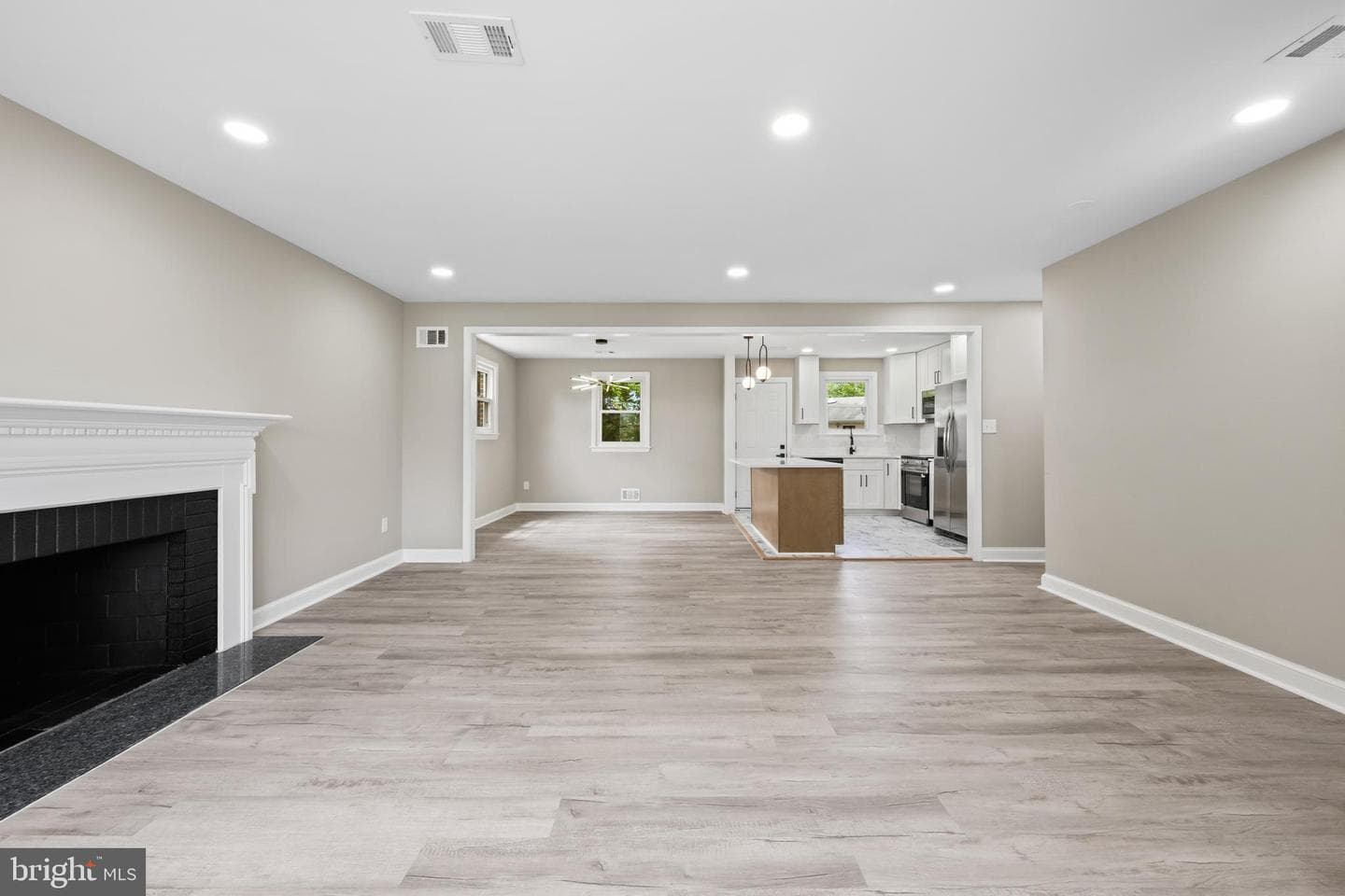 2112 Gaither Street photo 8