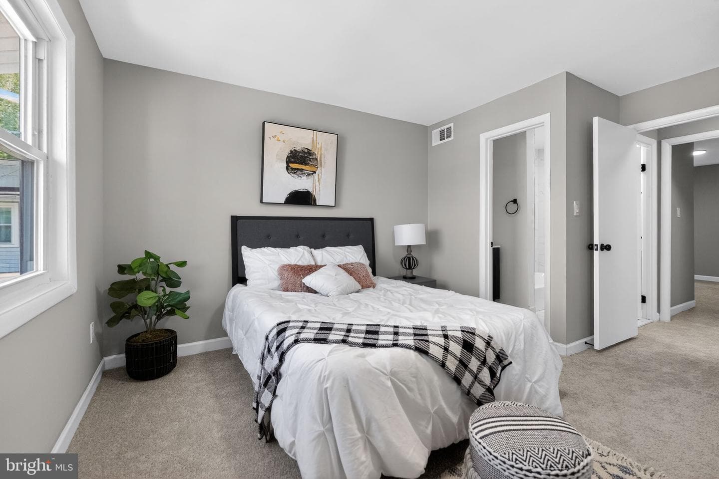 58 Daimler Drive #104 photo 17