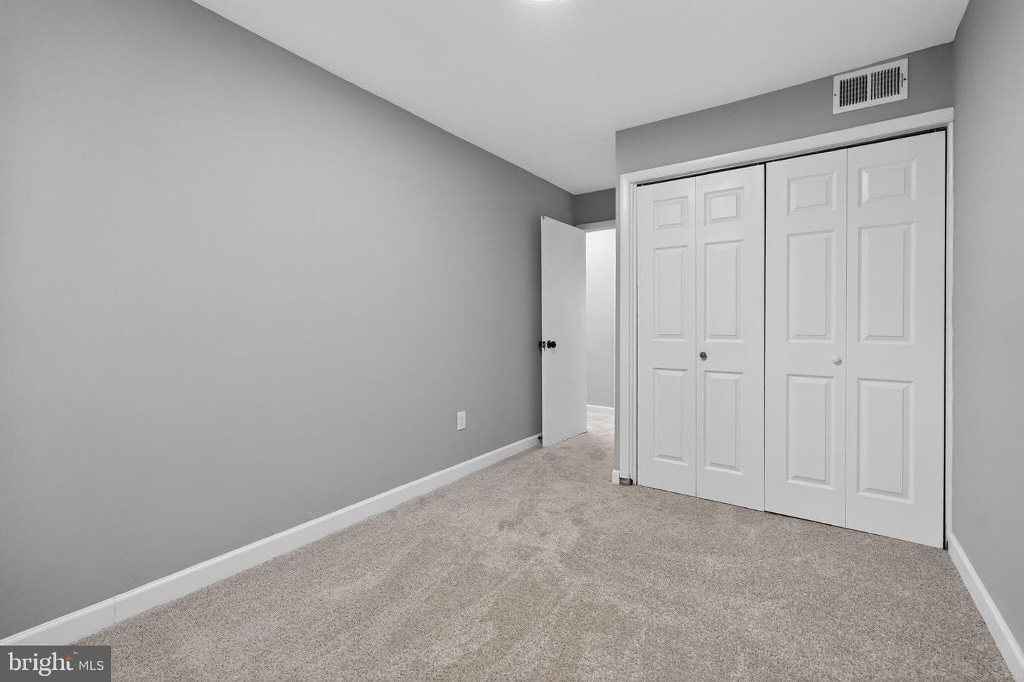 58 Daimler Drive #104 photo 19
