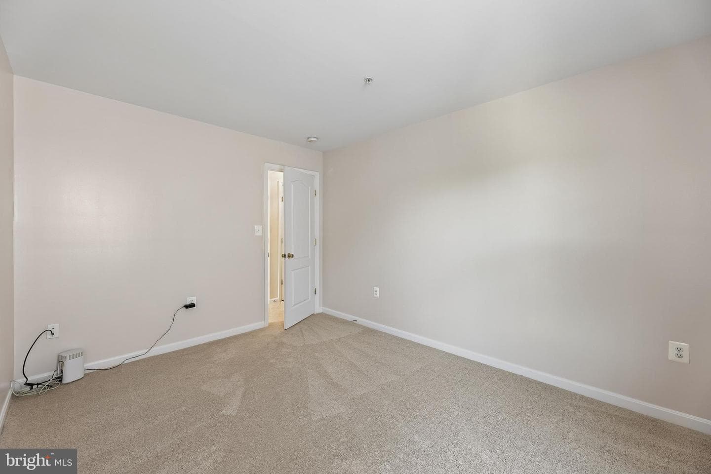 15628 Chadsey Lane photo 20
