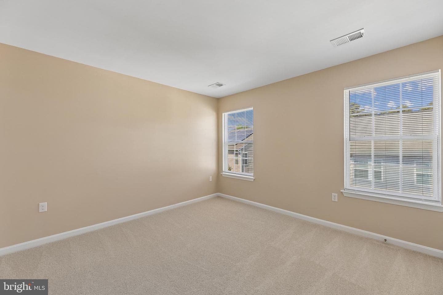 15628 Chadsey Lane photo 22