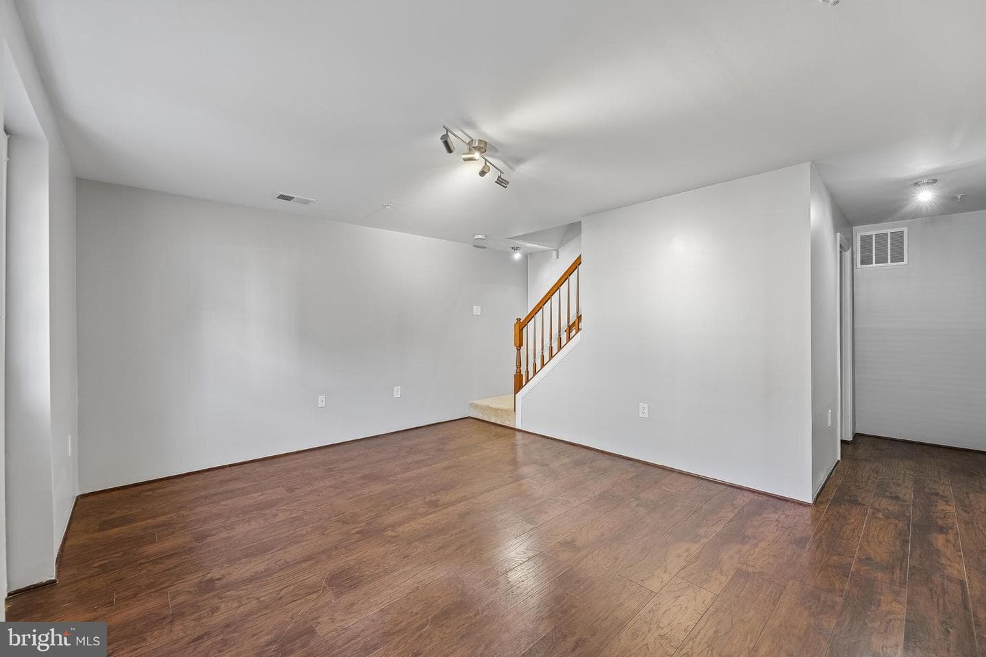 15628 Chadsey Lane photo 26