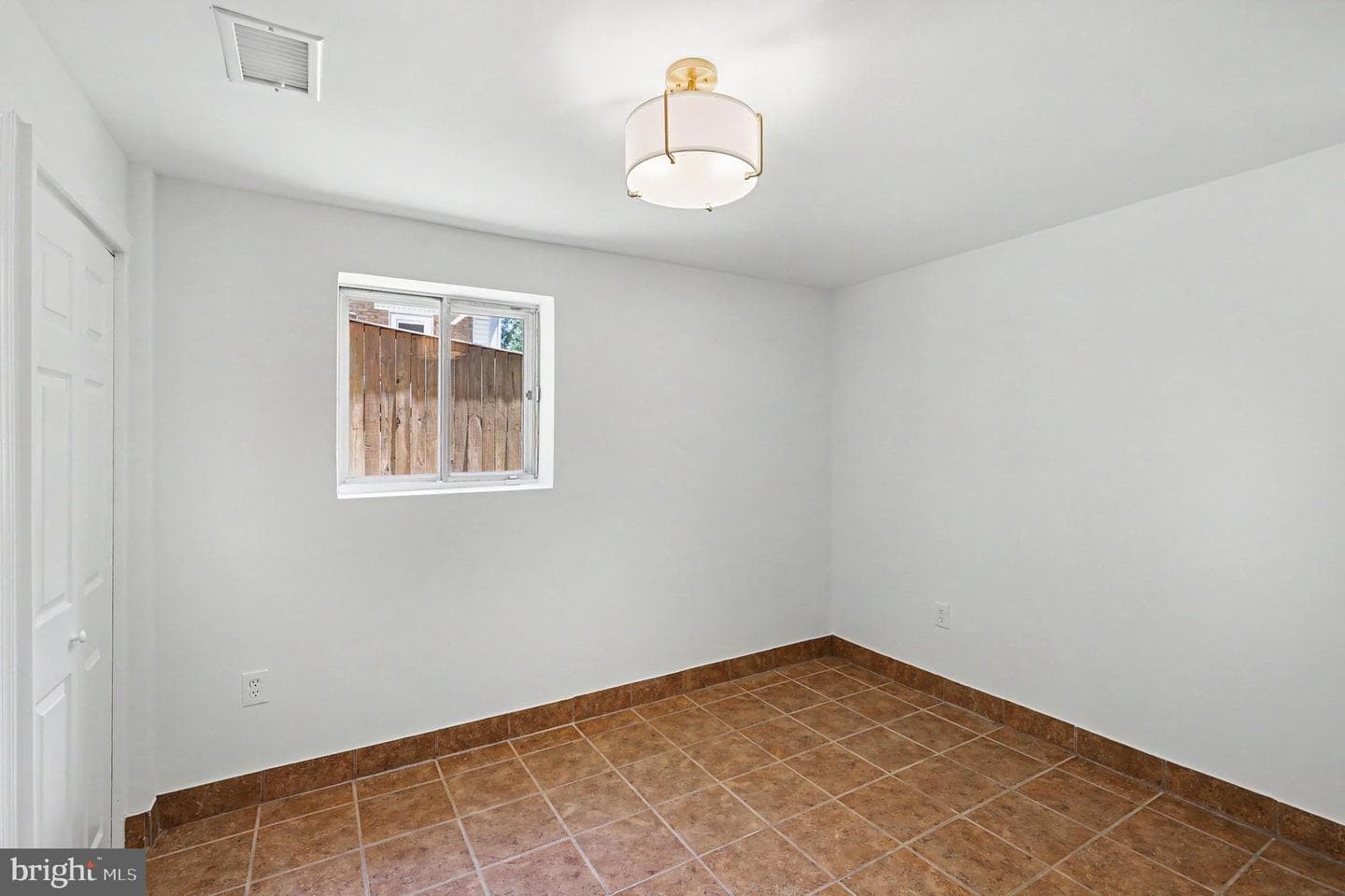 5014 Woodford Lane photo 24