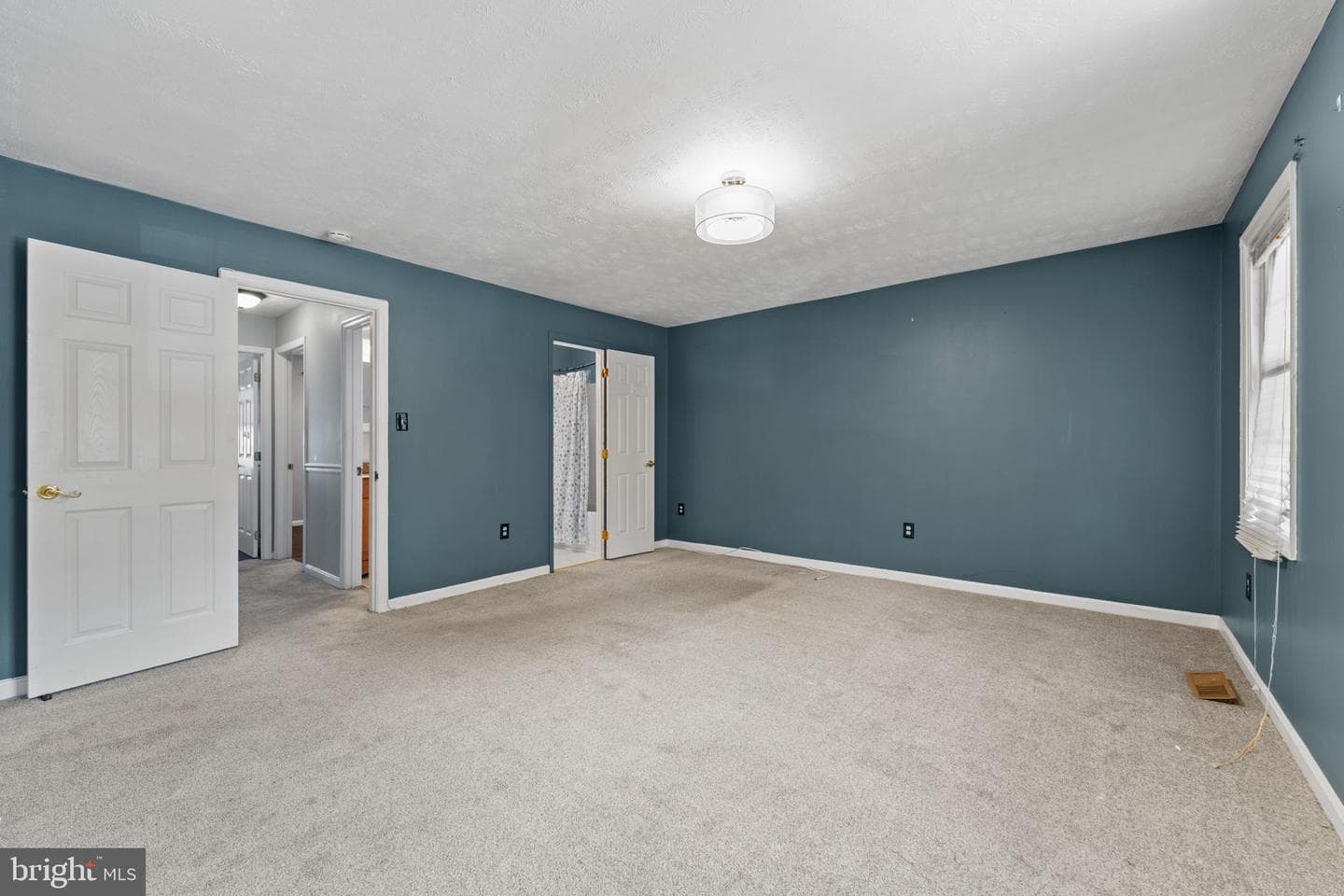 8914 Simeon Court photo 15
