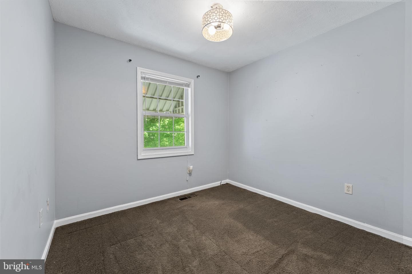 8914 Simeon Court photo 22