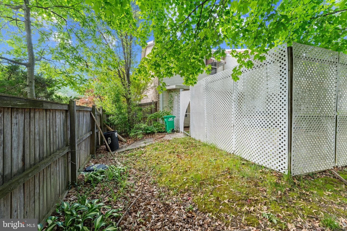8914 Simeon Court photo 29