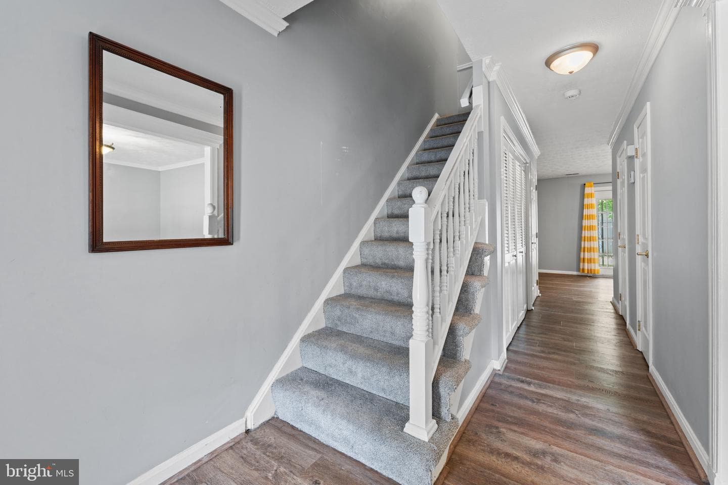 8914 Simeon Court photo 4