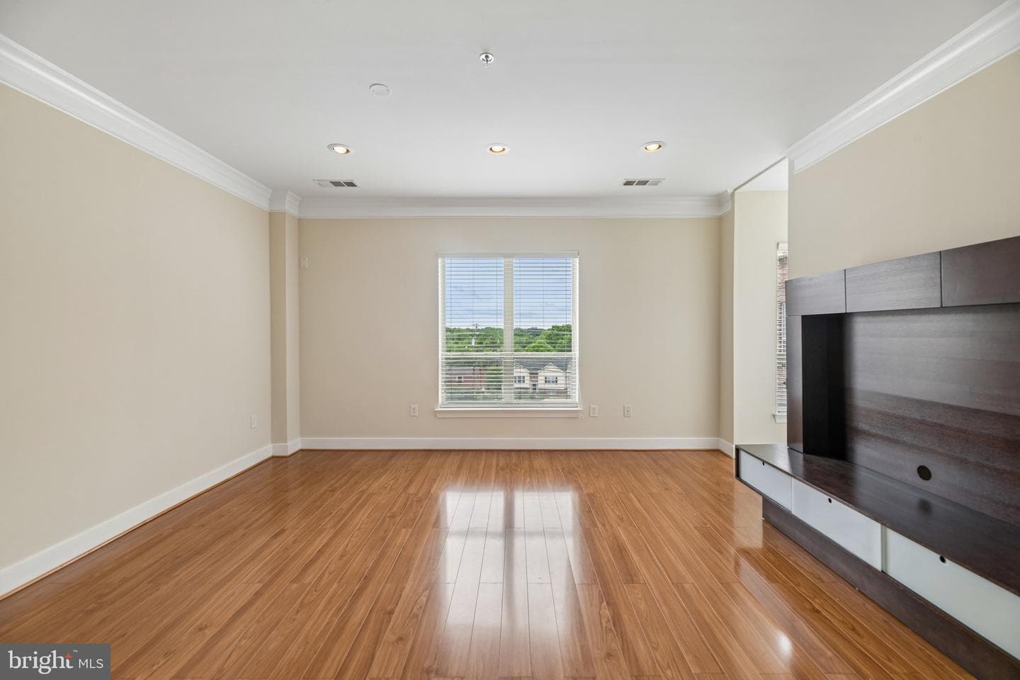 5400 Auth Road #531 photo 5