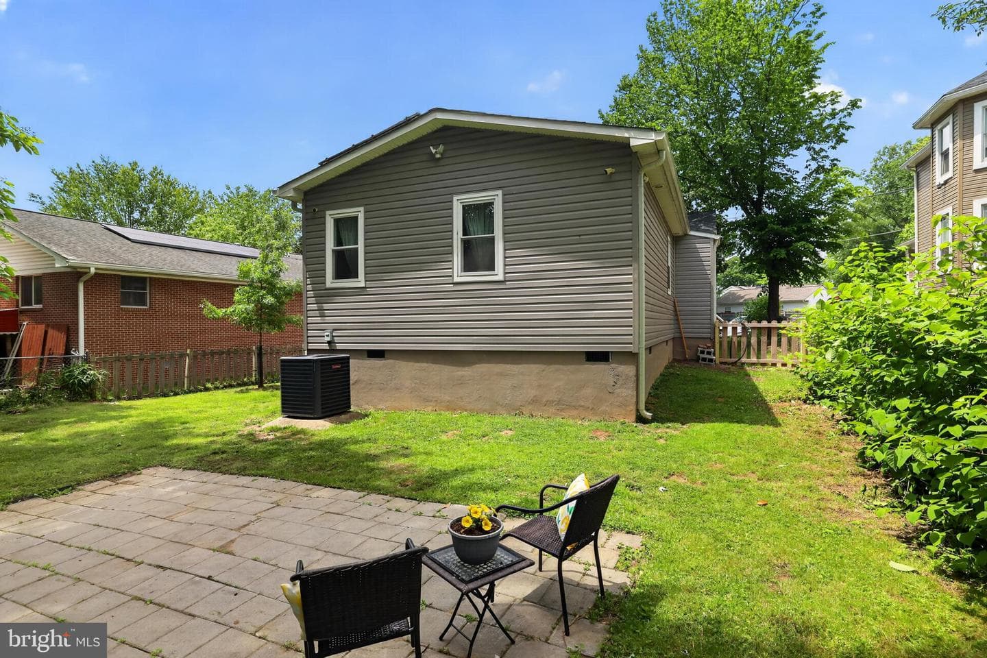 817 57th Pl photo 25
