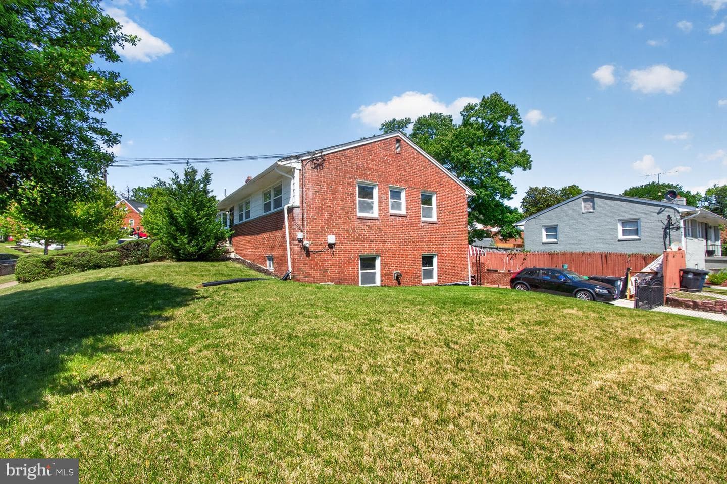 914 Linwood Street photo 19