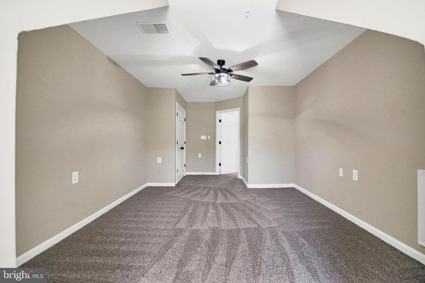 302 Fidgeway Lane photo 30