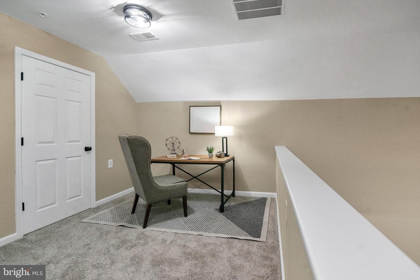 302 Fidgeway Lane photo 31