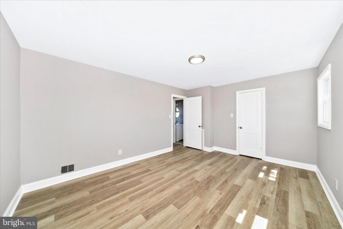 2702 Kenton Place photo 26