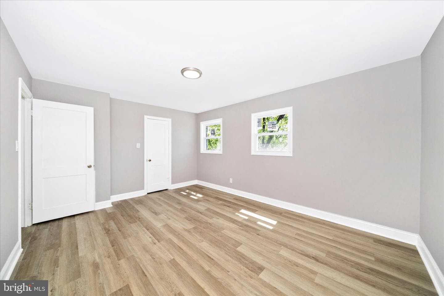2702 Kenton Place photo 27