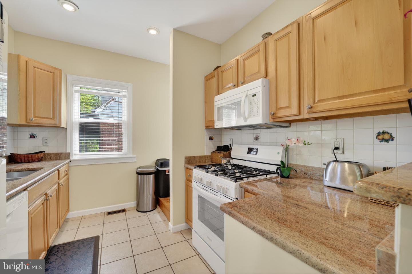 3913 Madison Street photo 10