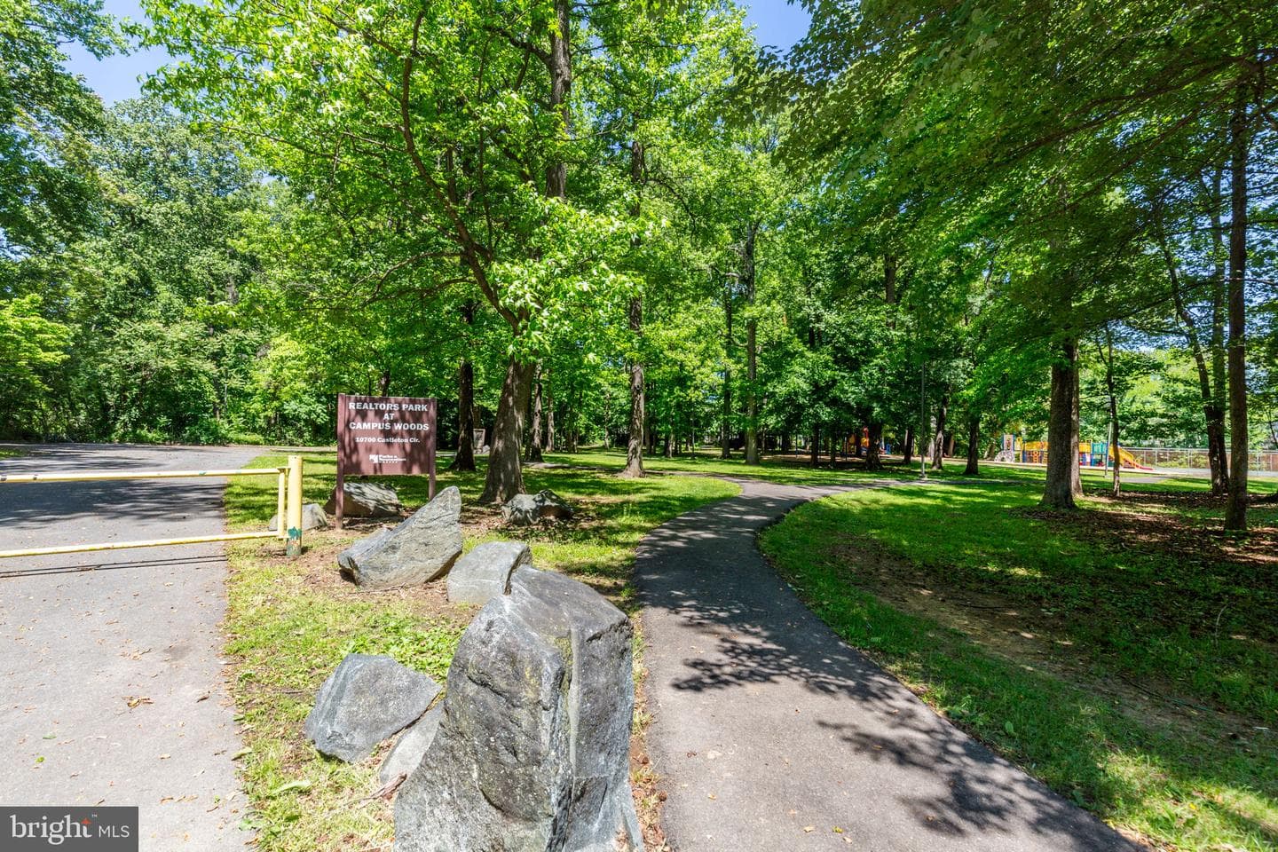 201 Castleton Place photo 37