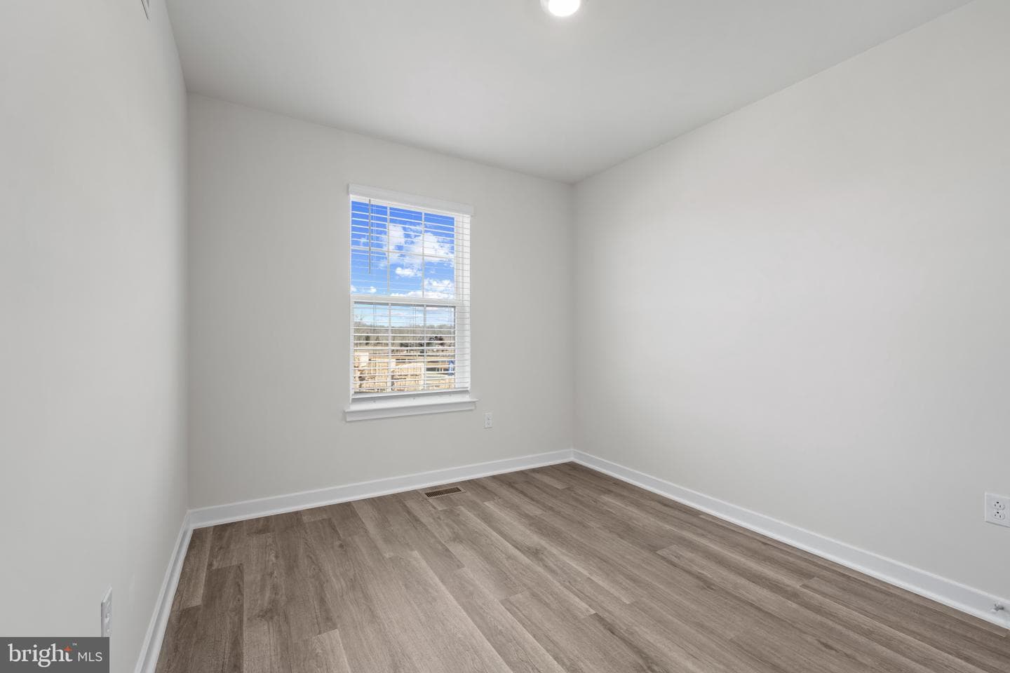 15041 Douglas Fir Lane photo 20