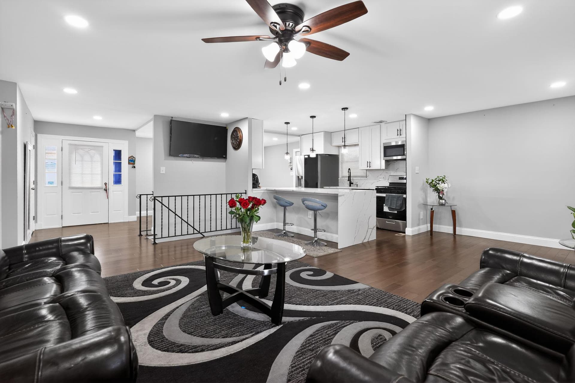 2608 Kingsway Road photo 10
